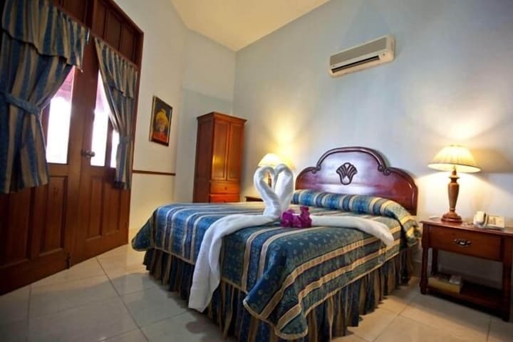 Hotel Discovery