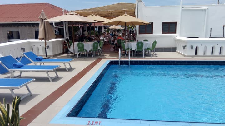 Maru Maru Hotel