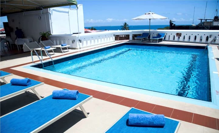 Maru Maru Hotel