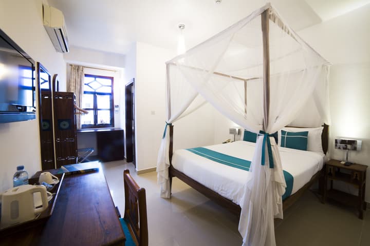 Maru Maru Hotel
