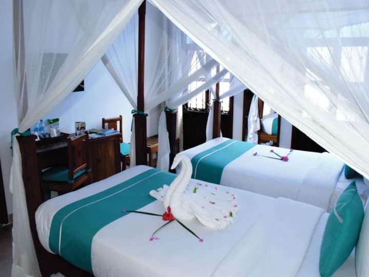 Maru Maru Hotel