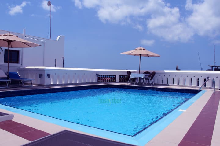 Maru Maru Hotel