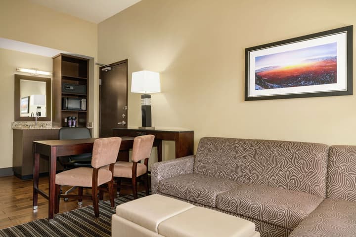 Embassy Suites by Hilton Salt Lake West Valley City