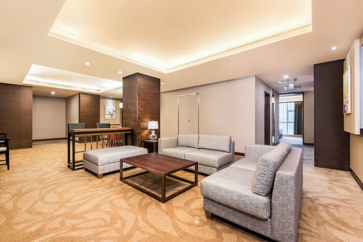 Holiday Inn Xi'an Big Goose Pagoda by IHG
