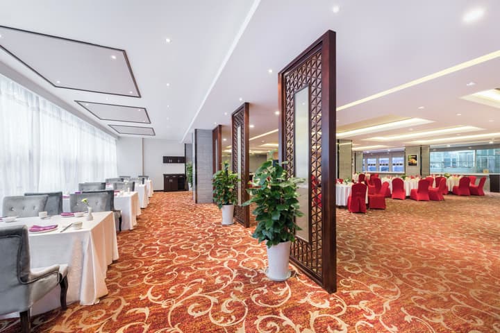 Holiday Inn Xi'an Big Goose Pagoda by IHG