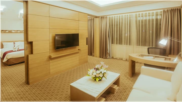 Holiday Inn Xi'an Big Goose Pagoda by IHG