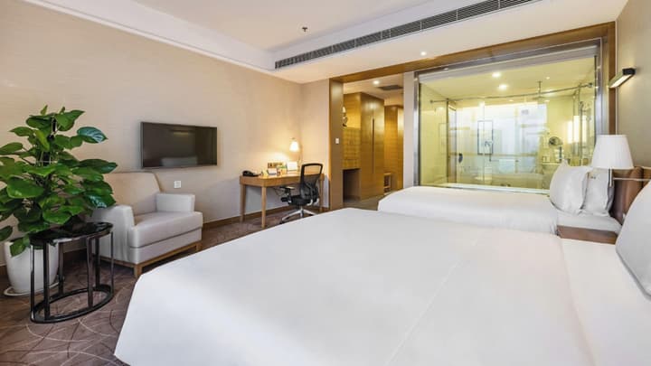 Holiday Inn Xi'an Big Goose Pagoda by IHG