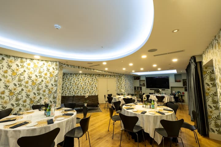 Hotel Xenia, Autograph Collection