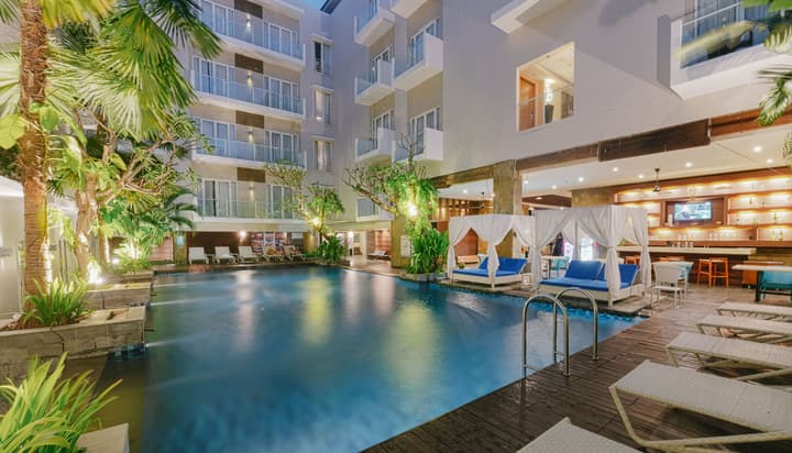 Grand Ixora Kuta Resort