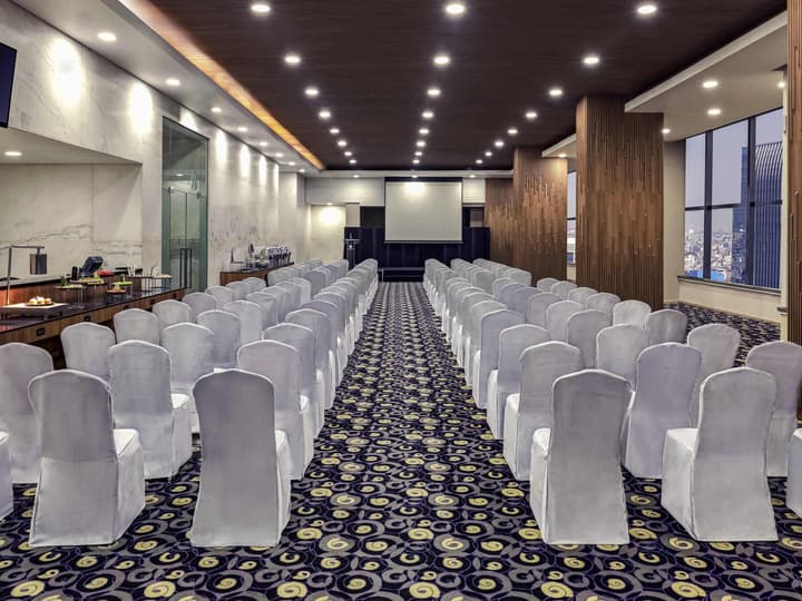 Grand Mercure Jakarta Harmoni