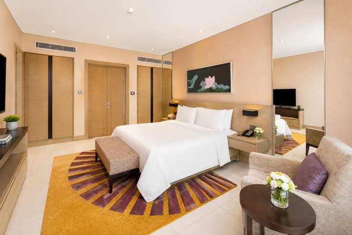 Dusit Thani Abu Dhabi