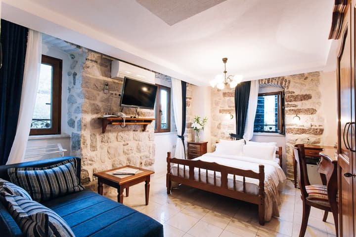 Galathea Hotel