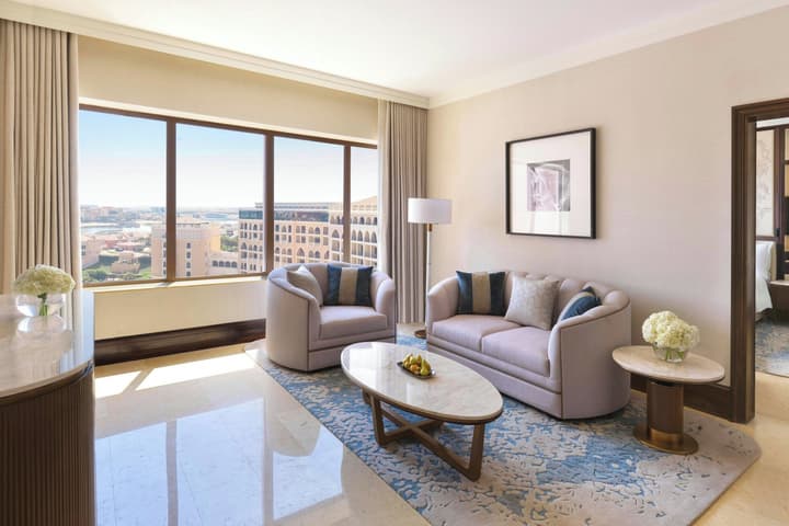 The Ritz-Carlton Abu Dhabi, Grand Canal