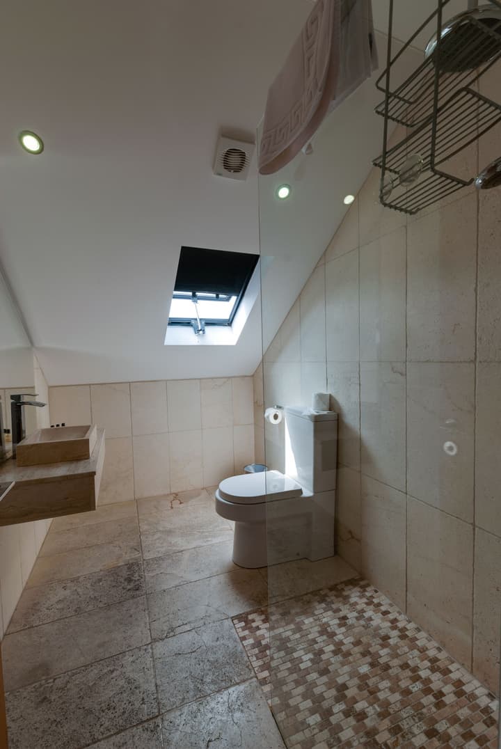 Base Serviced Apartments - Sir Thomas Street