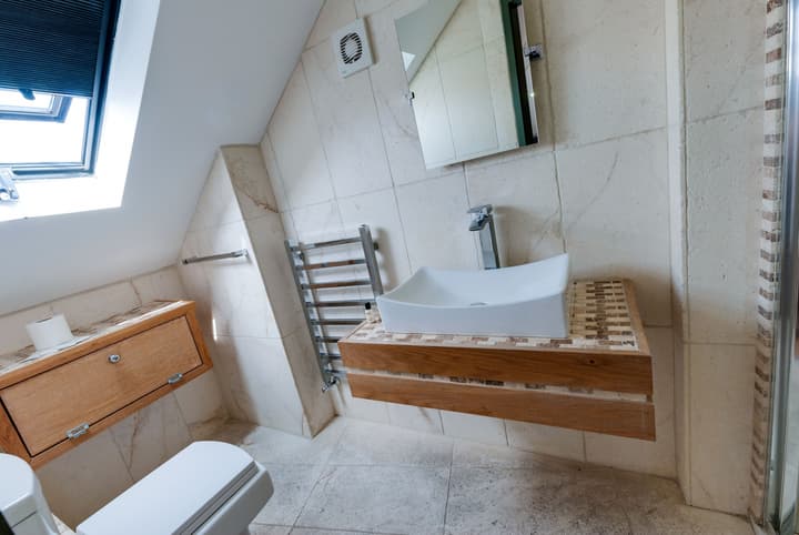 Base Serviced Apartments - Sir Thomas Street