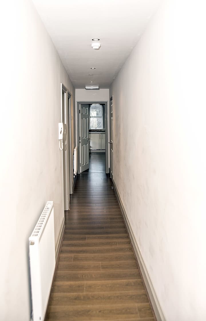 Base Serviced Apartments - Sir Thomas Street