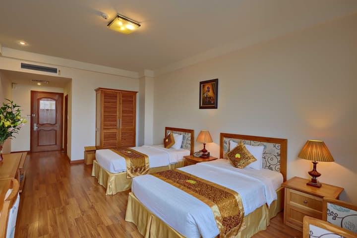 Hoang Son Peace Hotel