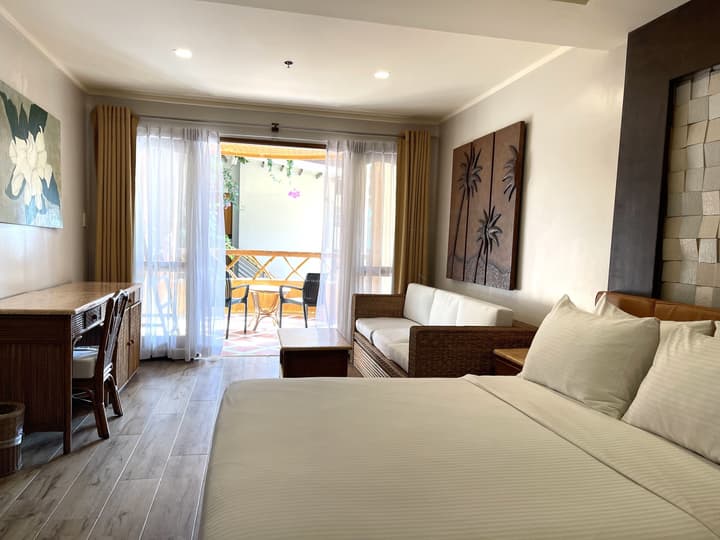 Red Coconut Beach Hotel