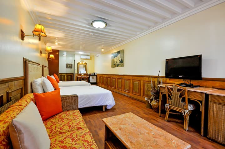 Red Coconut Beach Hotel