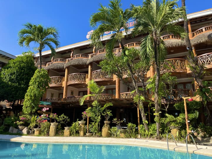 Red Coconut Beach Hotel