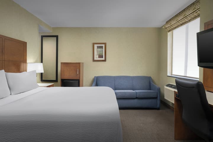 Holiday Inn Express New York - Manhattan West Side by IHG