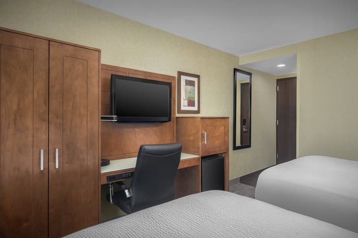 Holiday Inn Express New York - Manhattan West Side by IHG