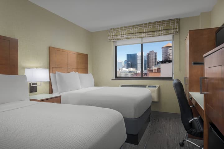 Holiday Inn Express New York - Manhattan West Side by IHG