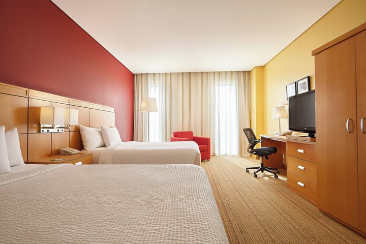 Courtyard by Marriott Leon at the Poliforum