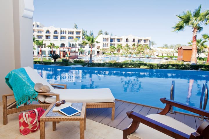 SUNRISE Arabian Beach Resort