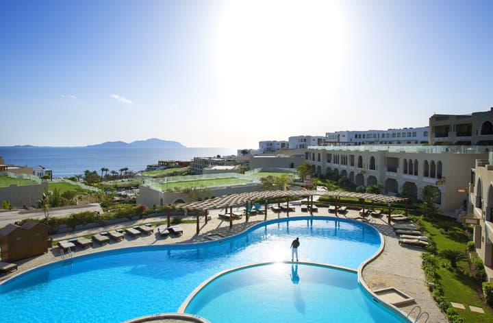 SUNRISE Arabian Beach Resort