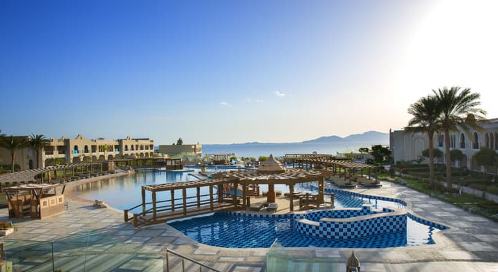 SUNRISE Arabian Beach Resort