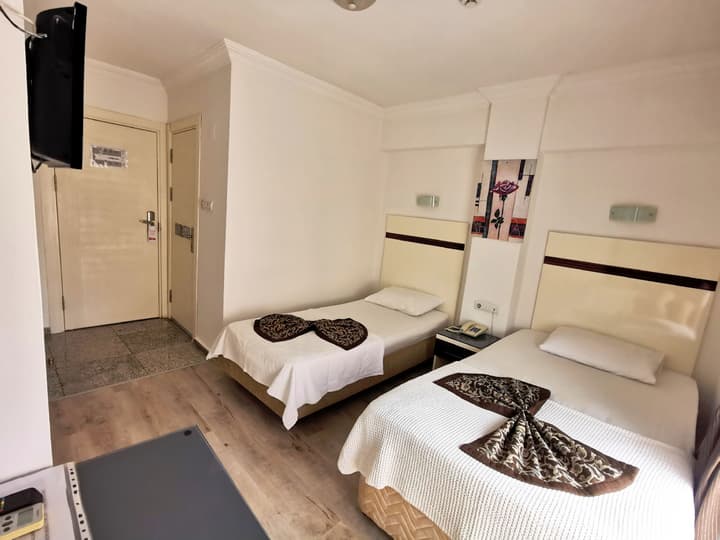 Atalla Hotel