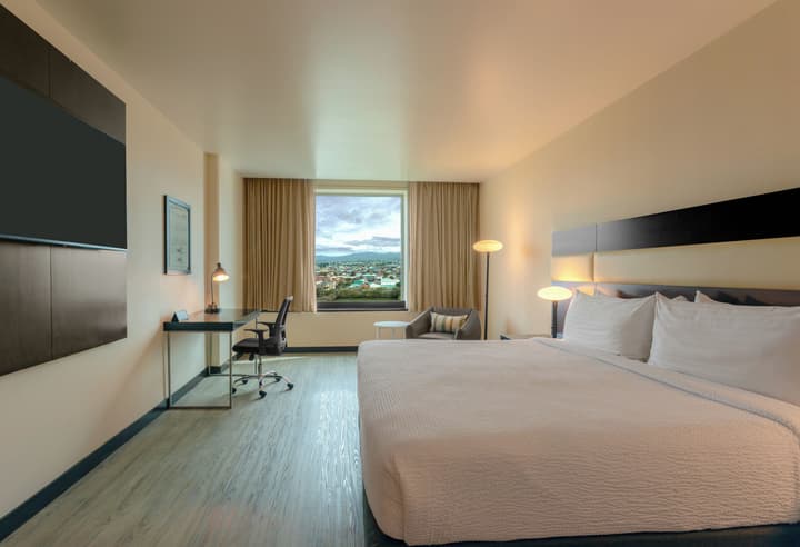Four Points by Sheraton San Jose Sabana