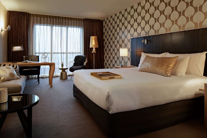 Museum Apartment Hotel, Independent Collection by EVT
