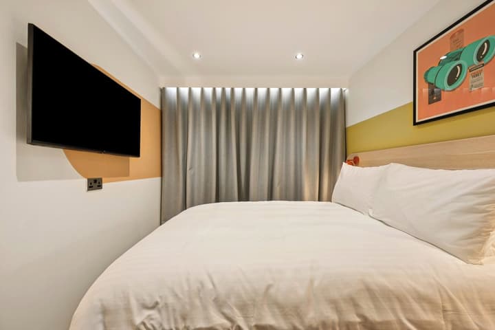 Garner Edinburgh Haymarket by IHG