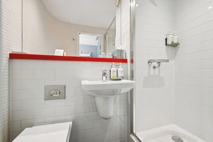 Garner Edinburgh Haymarket by IHG
