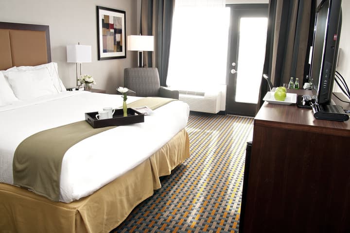 Holiday Inn Express Pembroke by IHG