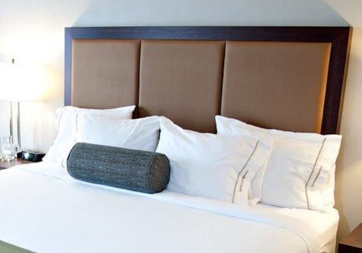 Holiday Inn Express Pembroke by IHG