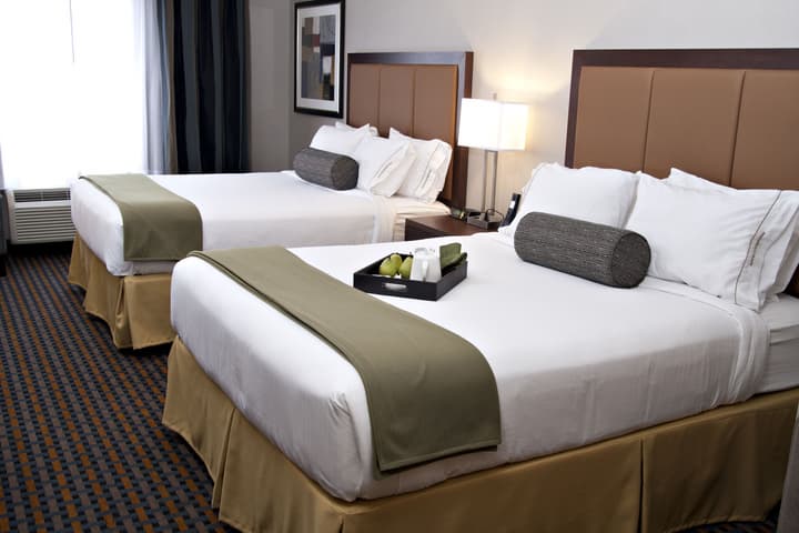 Holiday Inn Express Pembroke by IHG