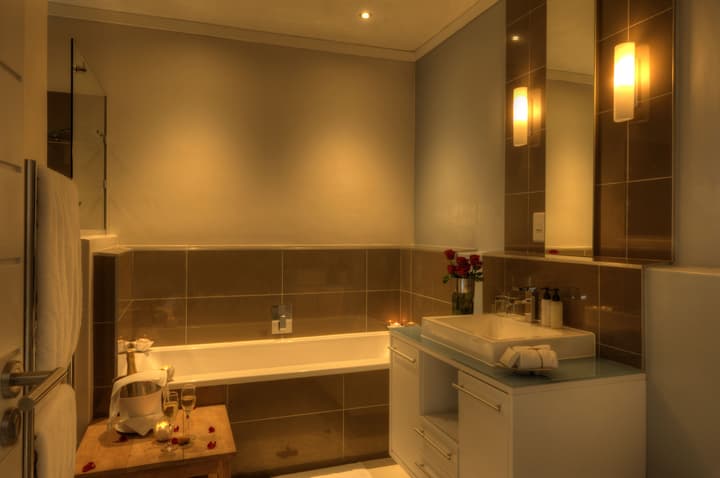 Whale Coast All Suite Hotel