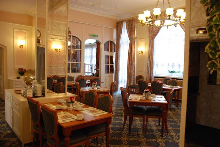 Milbor Hotel