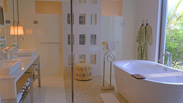Samabe Bali Suites & Villas