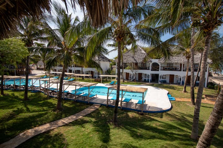 Nest Style Beach Hotel Zanzibar