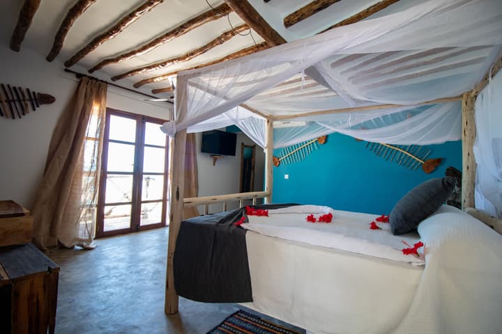 Nest Style Beach Hotel Zanzibar