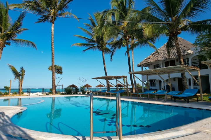 Nest Style Beach Hotel Zanzibar