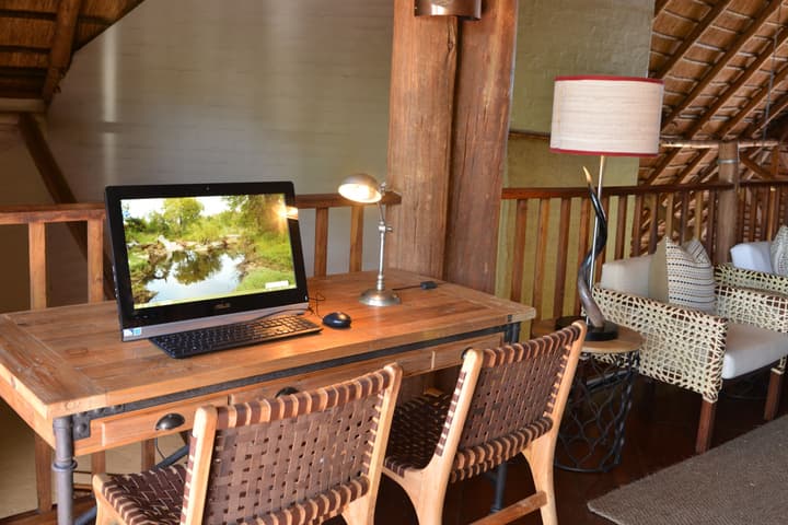 Victoria Falls Safari Lodge