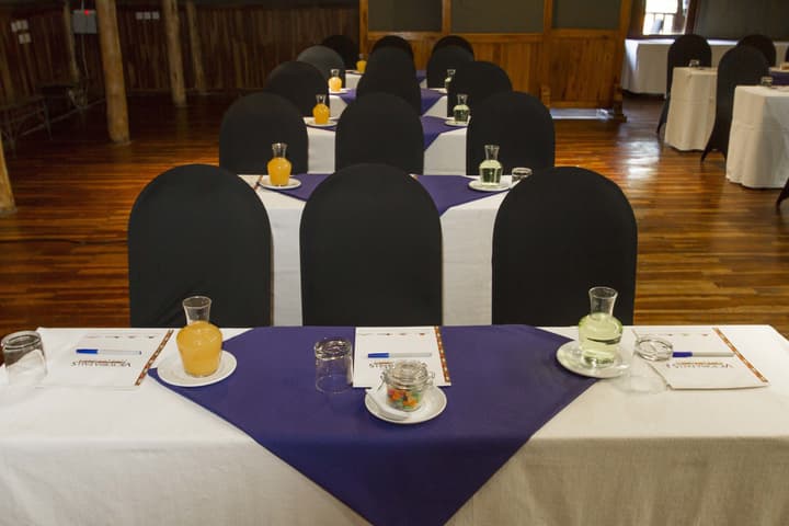 Victoria Falls Safari Lodge