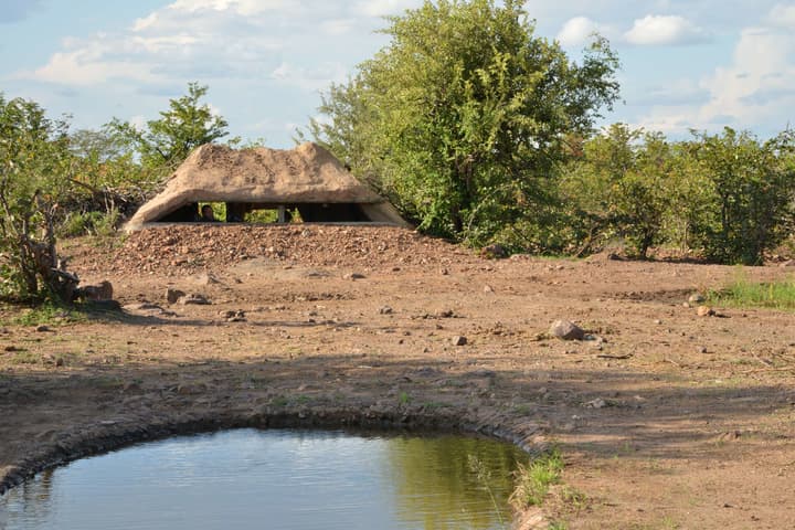 Victoria Falls Safari Lodge
