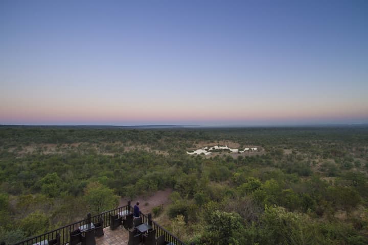Victoria Falls Safari Lodge