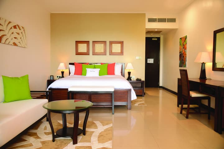 DoubleTree by Hilton Seychelles - Allamanda Resort & Spa
